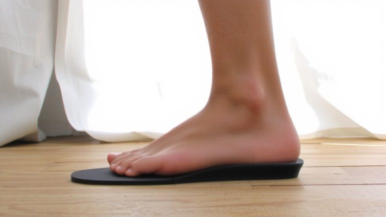 best heel for flat feet