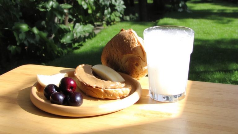 light balanced pre race meals