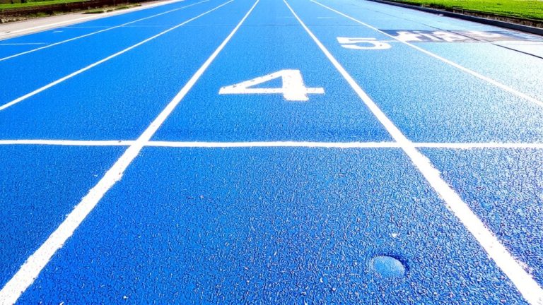 middle lane advantage