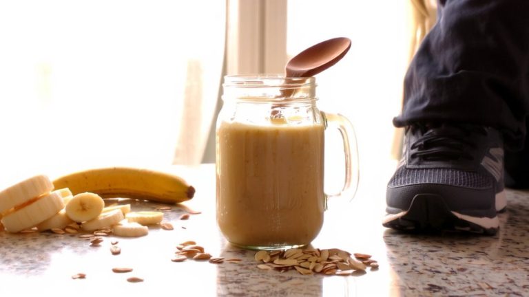 oats and banana smoothie
