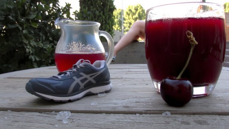 tart cherry reduces soreness