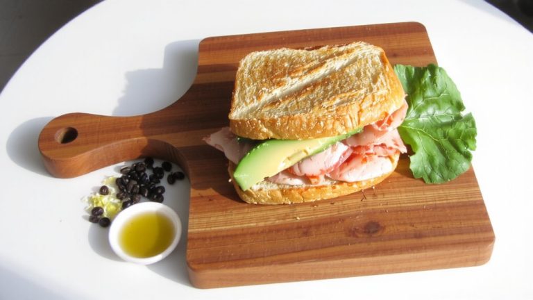 turkey avocado sandwich after run