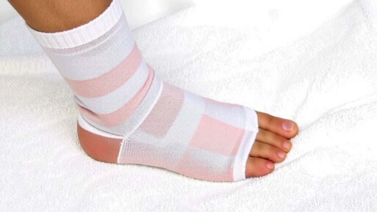 wear compression socks properly